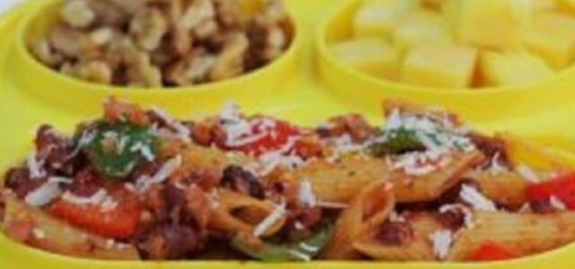 LuvMyRecipe.com - Rajma And Bell Pepper Pasta Featured