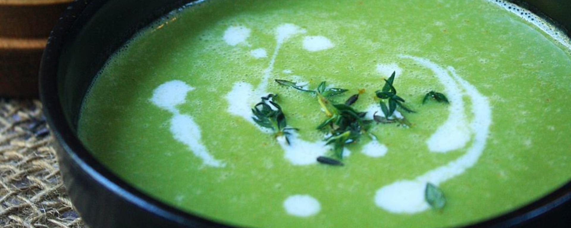 LuvMyRecipe.com - Chilled Green Pea and Onion Soup Featured