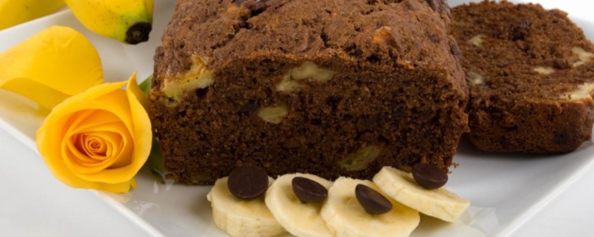 LuvMyRecipe.com - Chocolate Banana Cake Featured