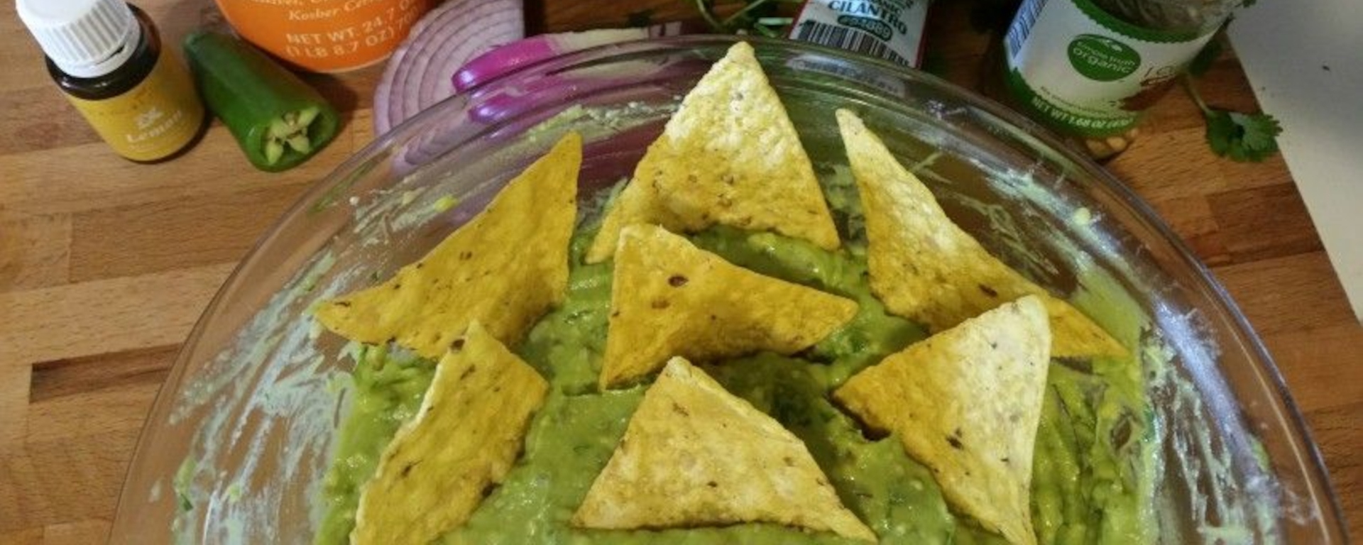 Organic Guacamole with Essential Oils