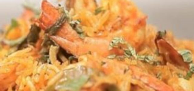 LuvMyRecipe.com - Jhinga Biryani Featured