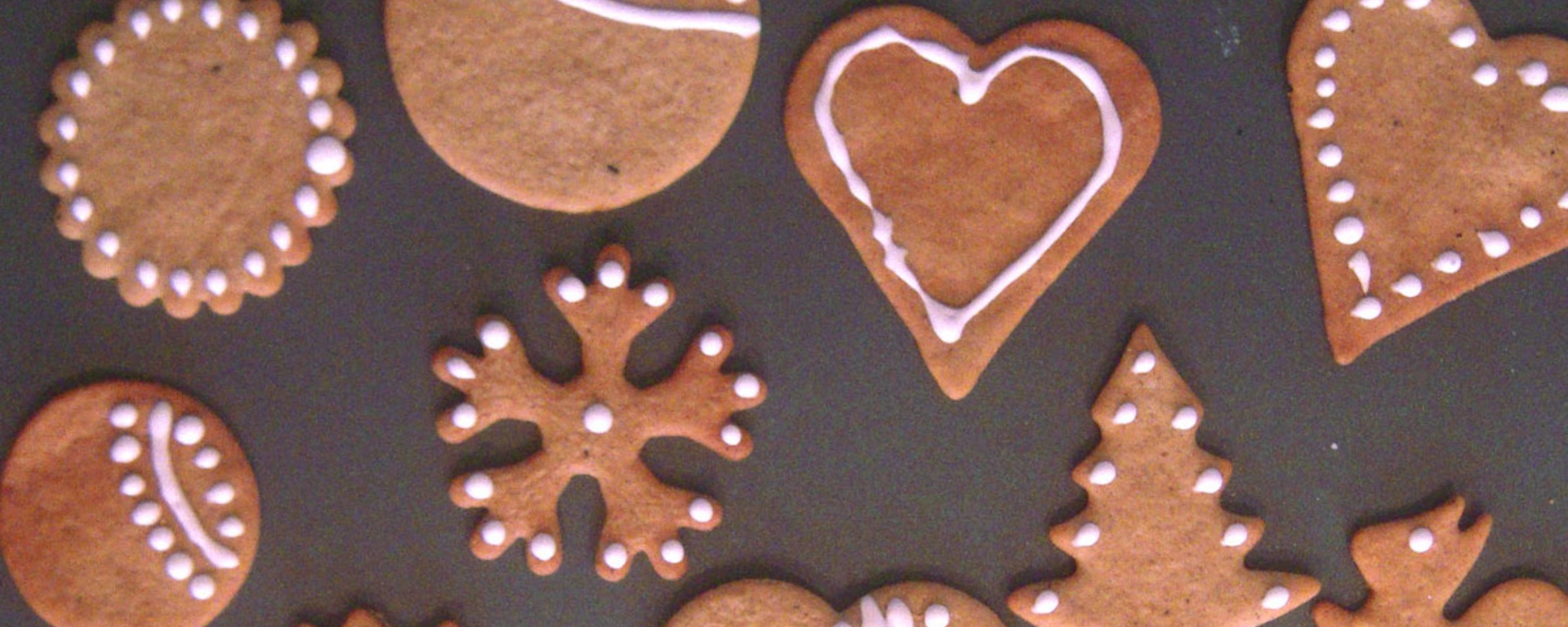 LuvMyRecipe.com - Pepparkakor (Nordic Ginger Cookies) Featured