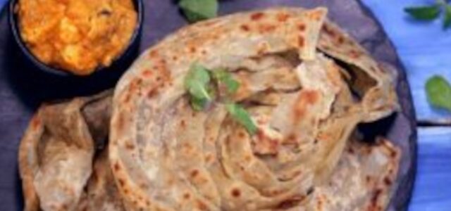 LuvMyRecipe.com - Pudina Lachha Paratha Featured